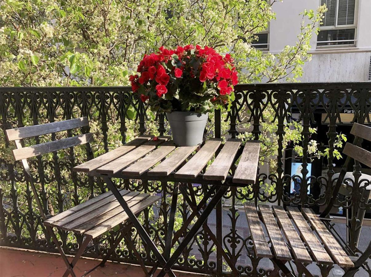 Luxury Family 2Br - Prime Location, Walk To Beach & Shopping, Sunny Balcony - Totolulu Cannes Hoche エクステリア 写真