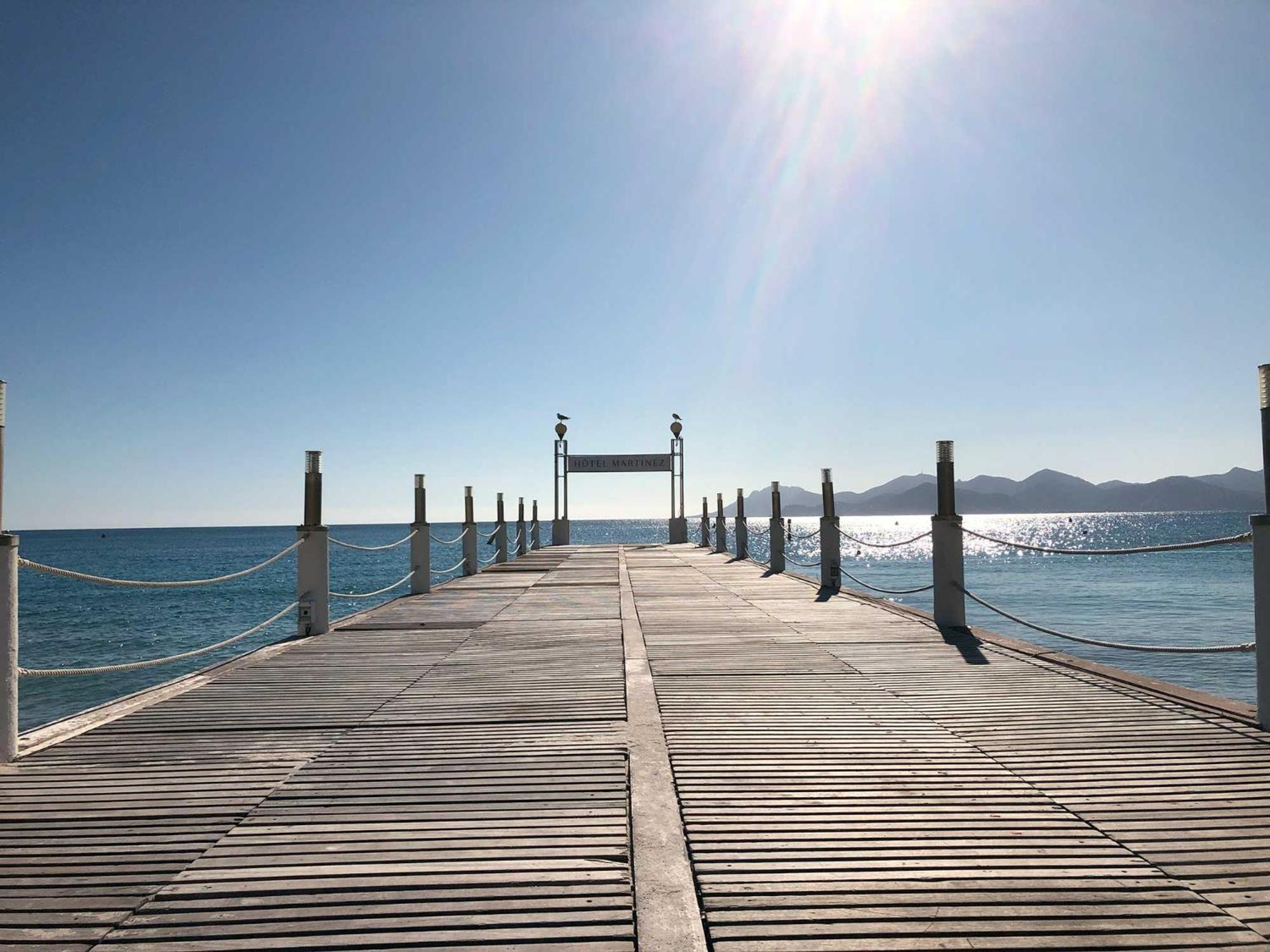 Luxury Family 2Br - Prime Location, Walk To Beach & Shopping, Sunny Balcony - Totolulu Cannes Hoche エクステリア 写真