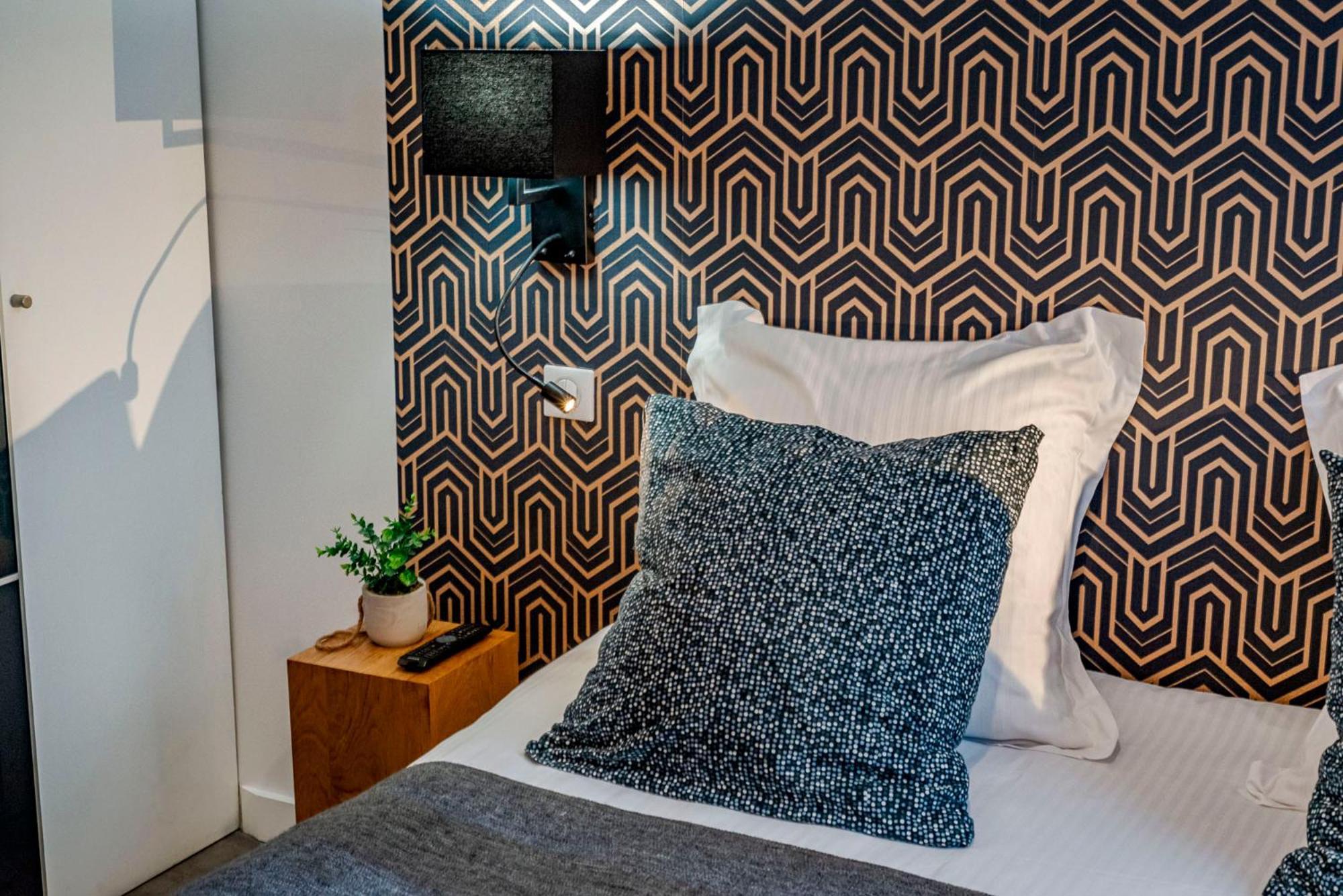 Luxury Family 2Br - Prime Location, Walk To Beach & Shopping, Sunny Balcony - Totolulu Cannes Hoche エクステリア 写真
