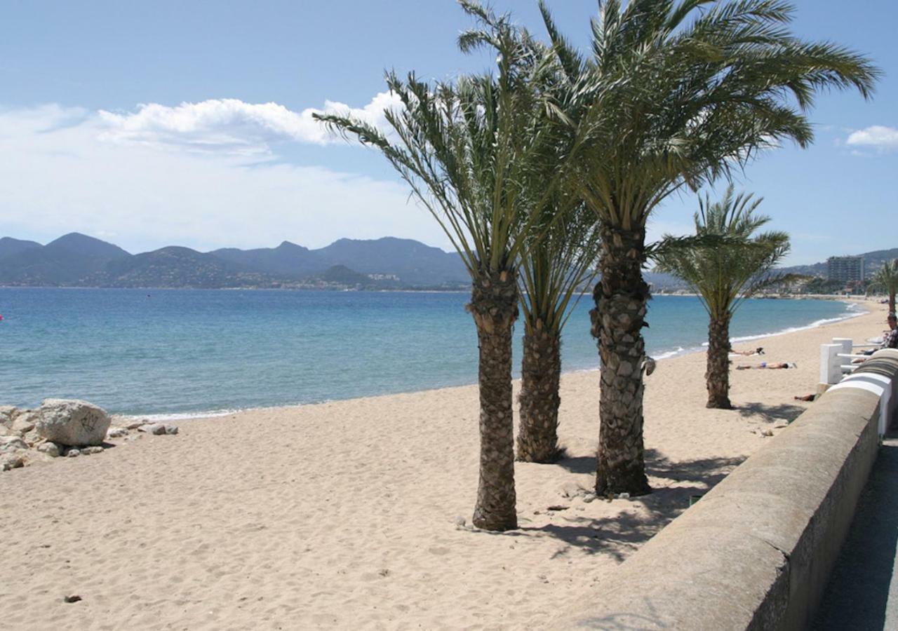 Luxury Family 2Br - Prime Location, Walk To Beach & Shopping, Sunny Balcony - Totolulu Cannes Hoche エクステリア 写真